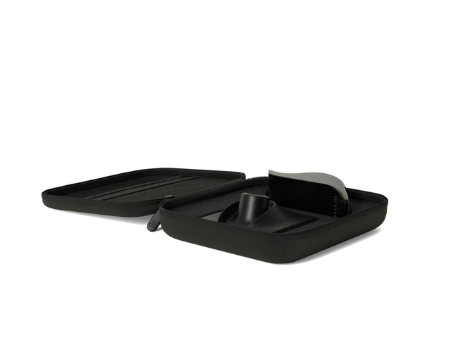 Aveine carrying case